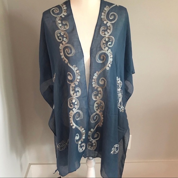 Last 1! ๐ฅHP!!๐ฅ Blue with Silver/Blue Kimono - Picture 8 of 8